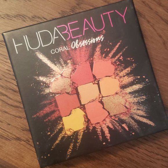 Huda Beauty Coral Obsessions Eyeshadow Palette - Picture 6 of 6